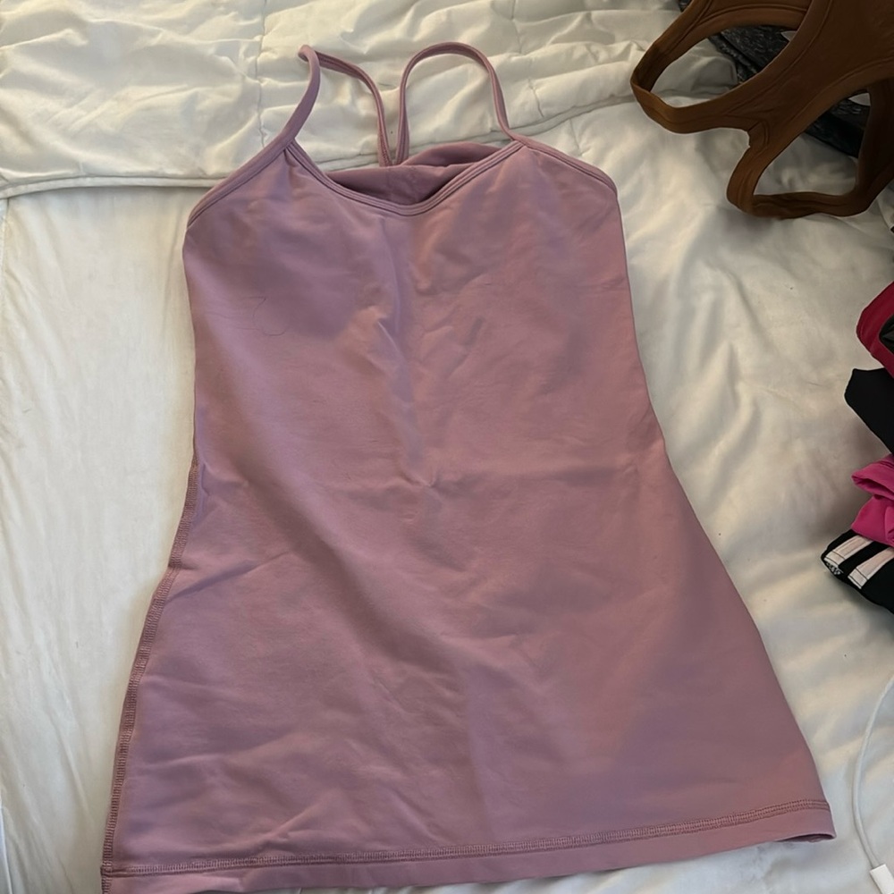 Lululemon flow y tank